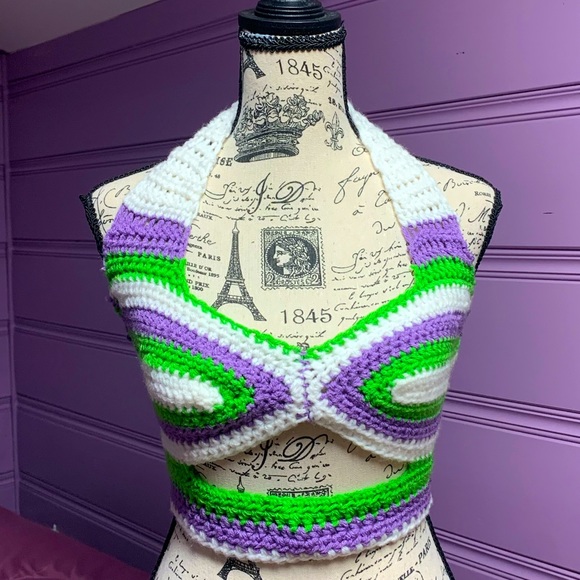 Women’s Crocheted Halter Top - Picture 1 of 2